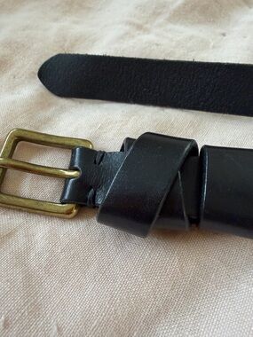 Women’s Madewell Black Leather Belt with Brass Buckle XS